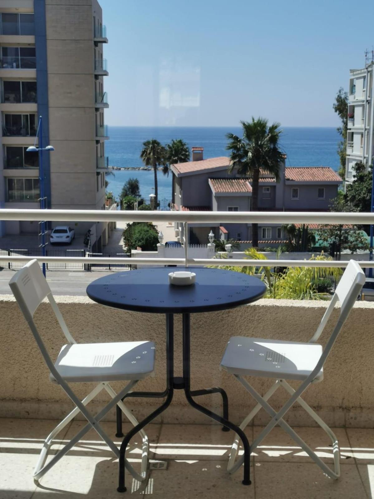 Nostalgia Apts Apartamento Limassol Exterior foto